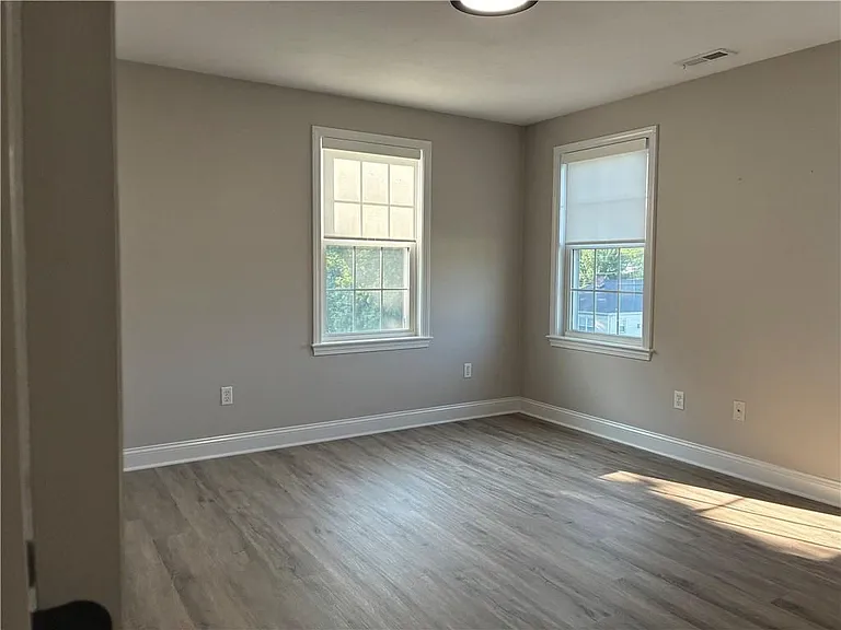 483 N Broadway St #3B — Photo 8