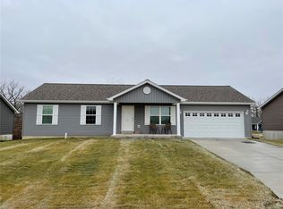 156 Colton Jesse Dr, Winfield, MO 63389