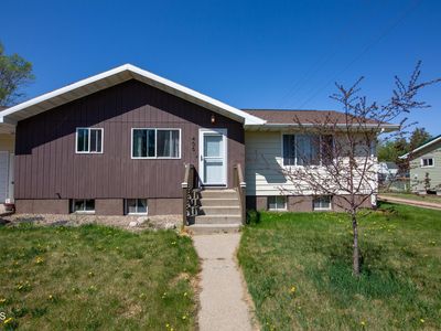 405 3rd Ave NW, Beulah, ND, 58523