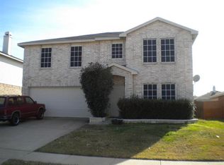 525 Merton Ct, Crowley, TX 76036