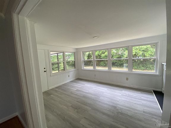 2nd image of 1805 Hallmark Dr
