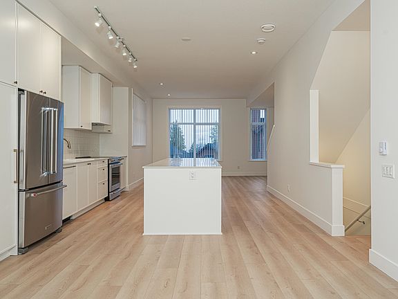 4th image of 1331 Olmsted St #173