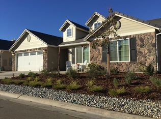 10910 Bernadine Ave, Clovis, CA 93619