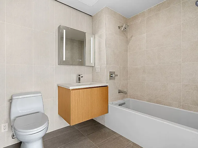 2286 Cropsey Ave #16H — Photo 8