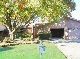 1015 W Linden St, Rogers, AR 72756