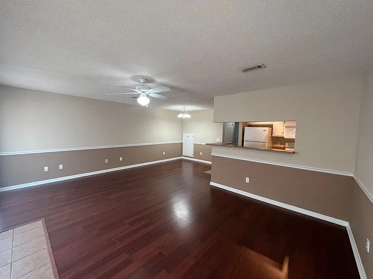 205 Wakefield Way — Photo 5