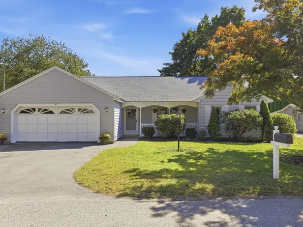 20 Elm St, Dracut, MA 01826
