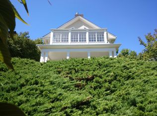 2711 37th Ave SW, Seattle, WA 98126