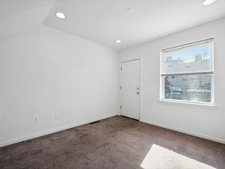 2136 Ellsworth St #1 — Photo 8
