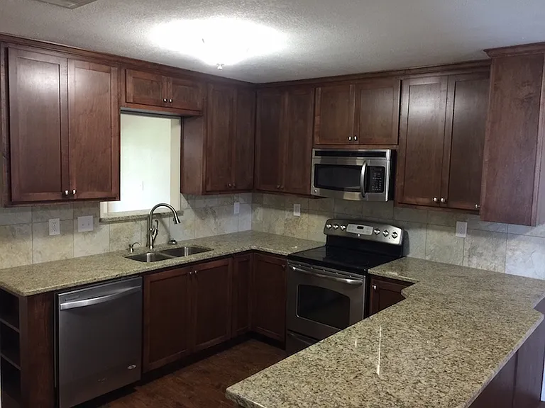 4516 Avenue C — Photo 7