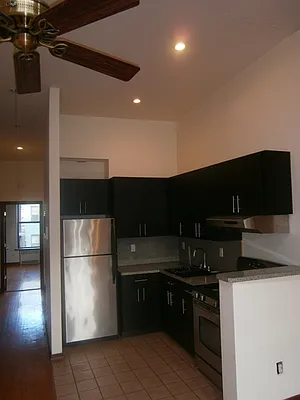 Rented by Perry Associates NYC Inc | media 1