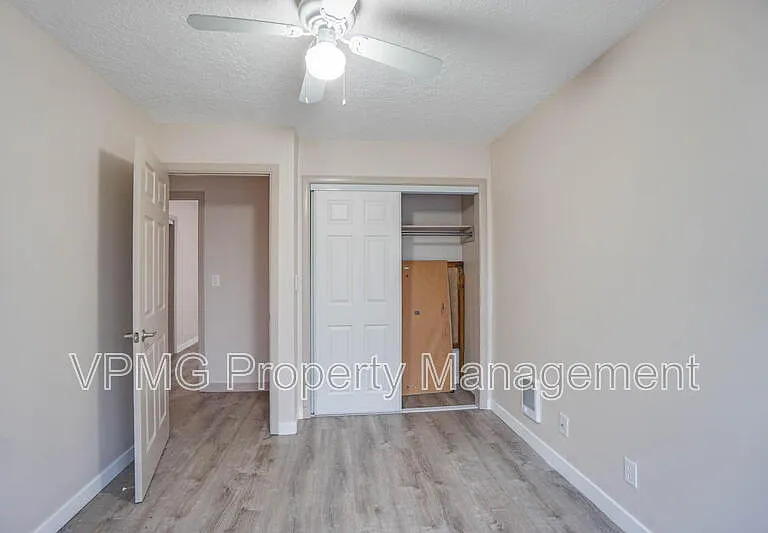 5404 NE 45th St — Photo 29