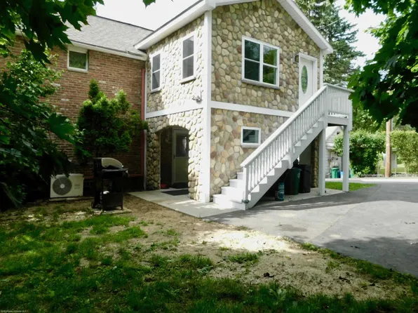 907 Hill St, Jessup, PA 18434