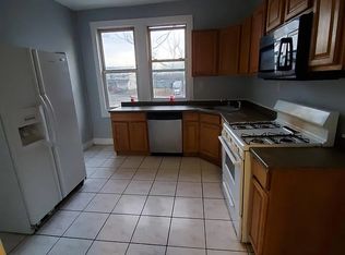 702 S 19th St APT 2R, Newark, NJ 07103