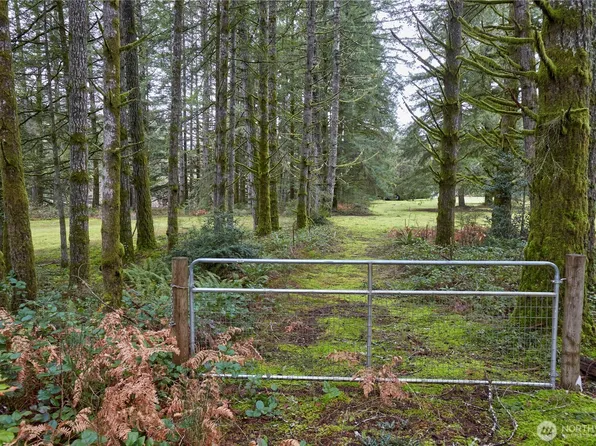 3900 SW Huckleberry Road, Port Orchard, WA 98367