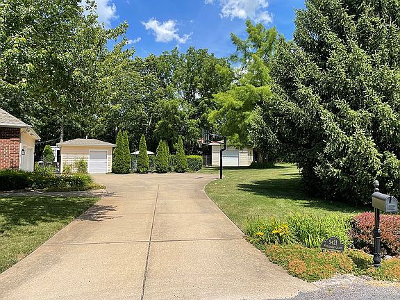 3rd image of 9421 Philander Chase Ln