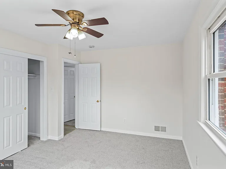 4502 Henderson Rd — Photo 30