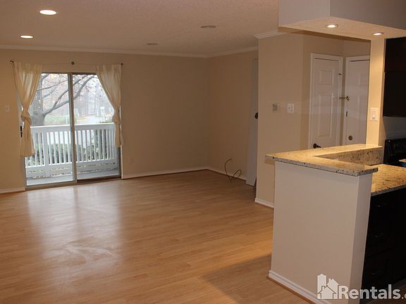 2nd image of 1540 Lincoln Way APT 102B
