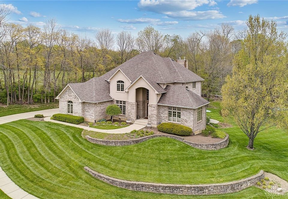 1st image of 3920 Creekway Trl
