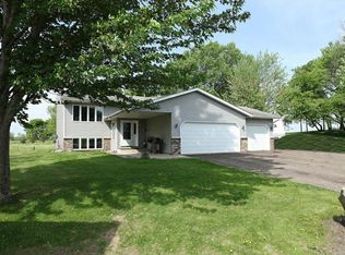 7041 190th St E, Prior Lake, MN 55372