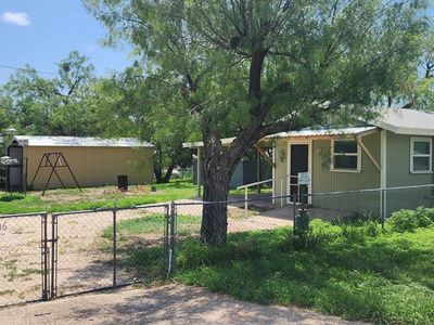 506 N Parkview Dr, Mertzon, TX, 76941