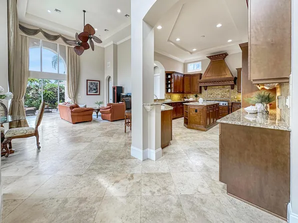 2141 Milano Court, Palm Beach Gardens, FL 33418