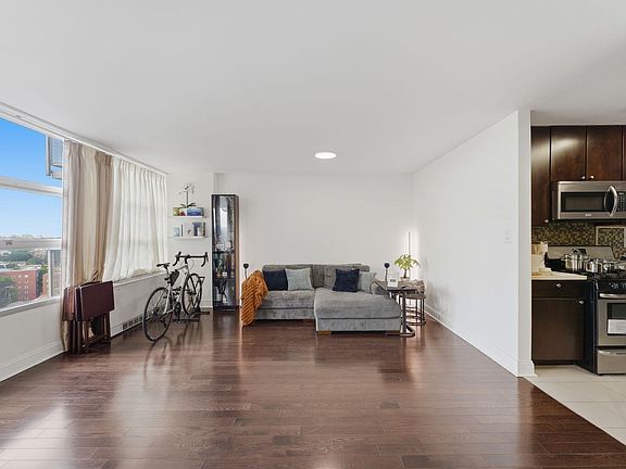 5th image of 6050 Boulevard East Unit 16E