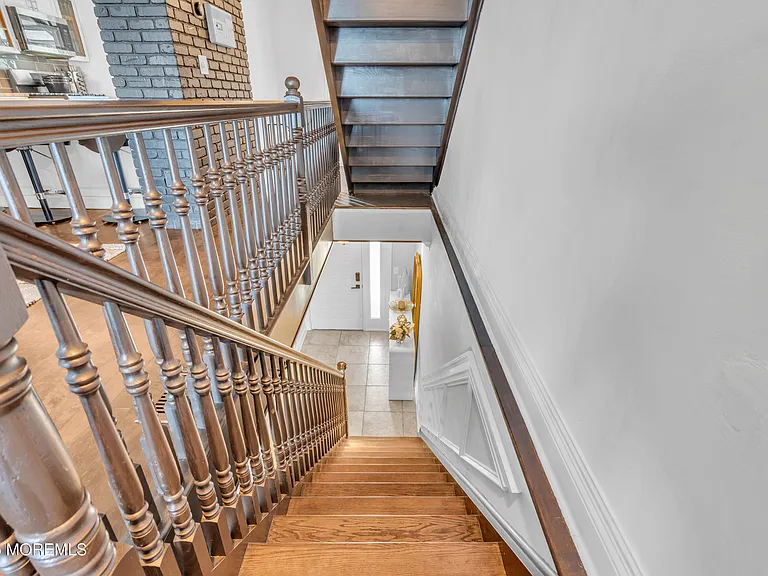 165 Riddle Ave #9 — Photo 8