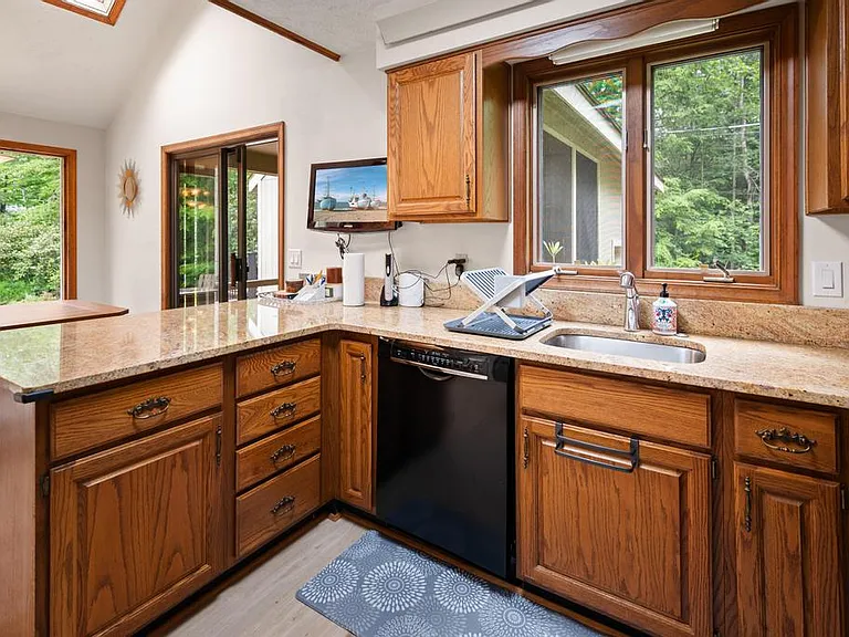 155 Tanglewood Dr — Photo 11