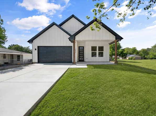3617 Emhouse Rd, Corsicana, TX 75110