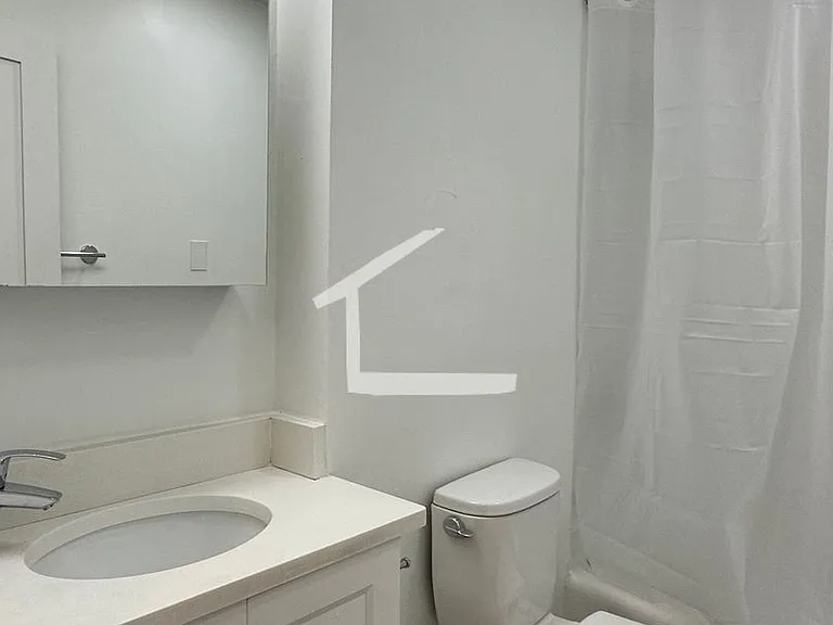 15 Embassy Rd #2D — Photo 13