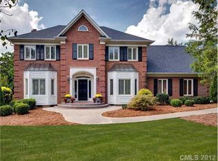 3200 Foxridge Rd, Charlotte, NC 28226