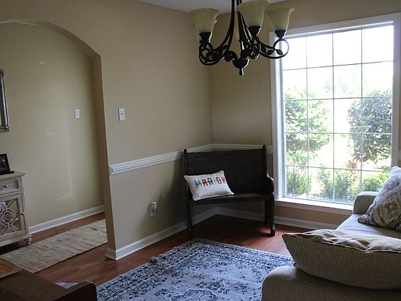 3rd image of 362 Geelan Dr