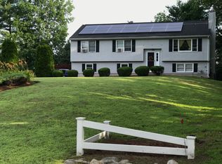 6 Paradise Ln, Haverhill, MA 01830