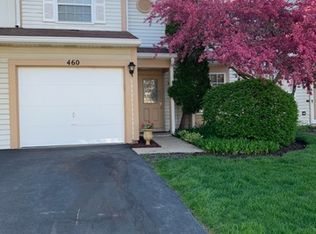 460 Ascot Ln, Streamwood, IL