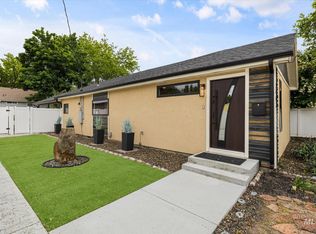 2402 S Columbus St, Boise, ID 83705