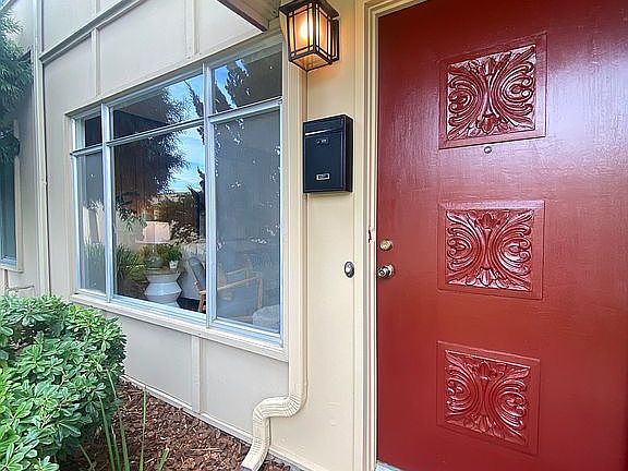 5th image of 1631 E Marina Ct