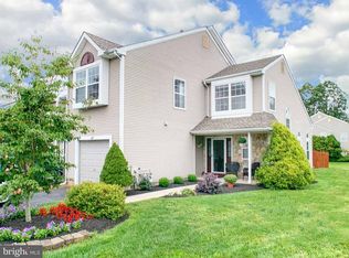 44 Ebony Ct, Newtown, PA 18940