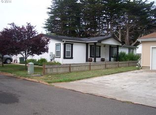 360 June Ave SE, Bandon, OR 97411
