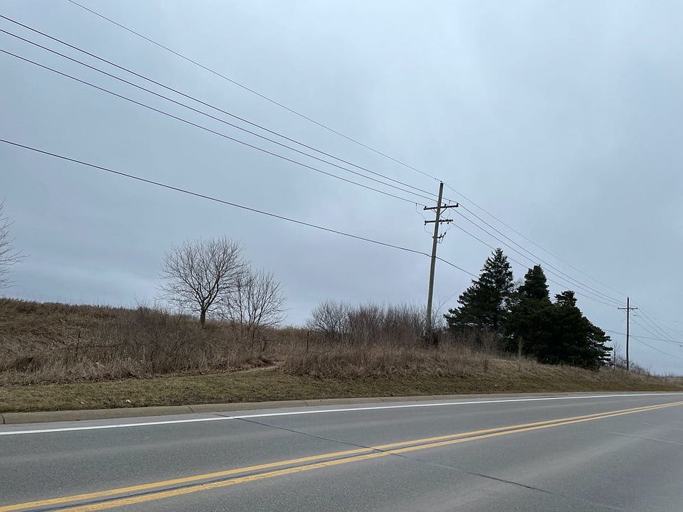 2nd image of 1865 Clyde Rd