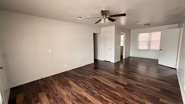 1st image of 1425 N Sterling Ave