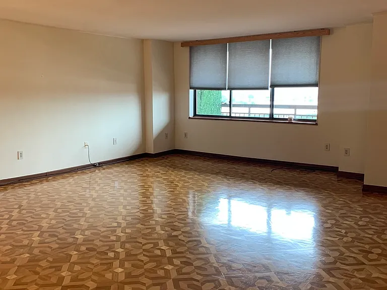 1629 Harmon Cove Tower #1629 — Photo 13