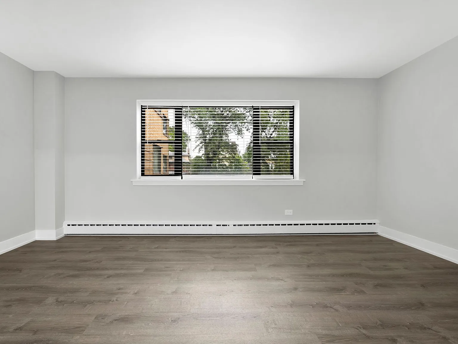 2050 E 72nd Place — Photo 4