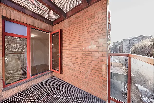 Rented by The Downtown LLC | media 21