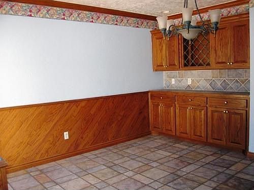4th image of 7108 Applewood Dr