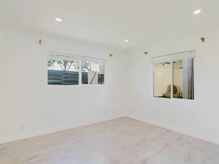11072 Chimineas Ave — Photo 23