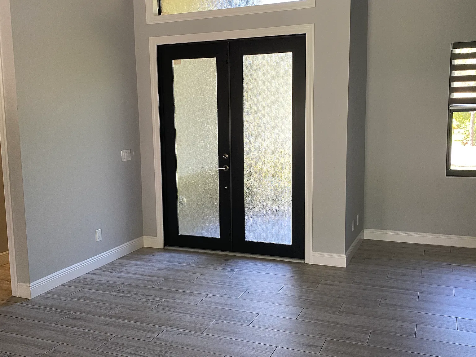4 bed, 2250 sqft, $3,500 — Photo 2