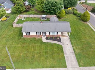 75 Memorial Ave, Gibbstown, NJ 08027