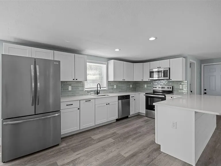 1682 Wilmar Ave — Photo 14