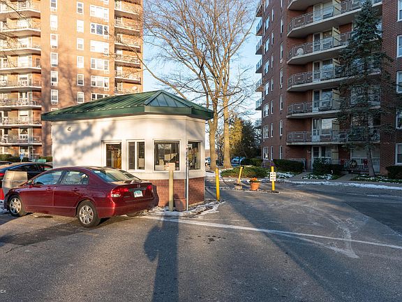 2nd image of 71 Strawberry Hill Ave APT 504